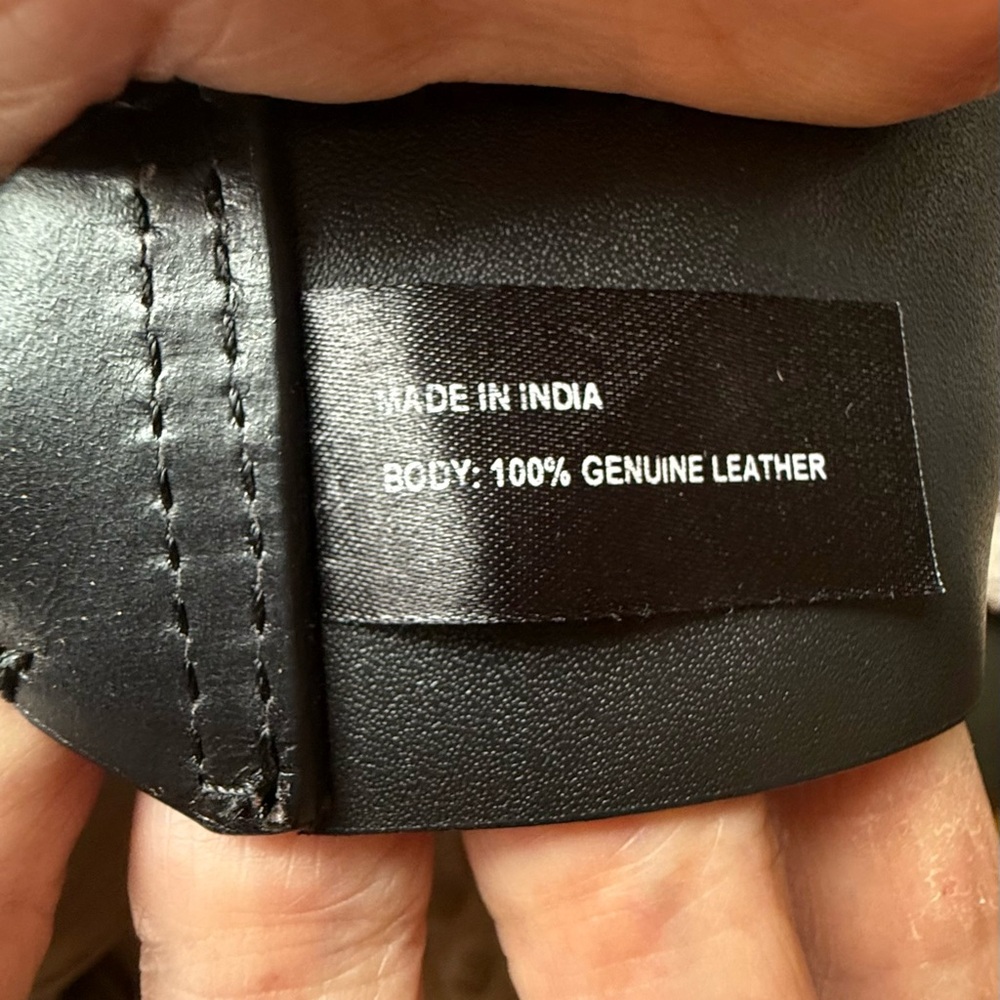 Vintage Lambskin rare Liebskind Berlin bag with purposeful distressed look. Boho - Picture 10 of 16